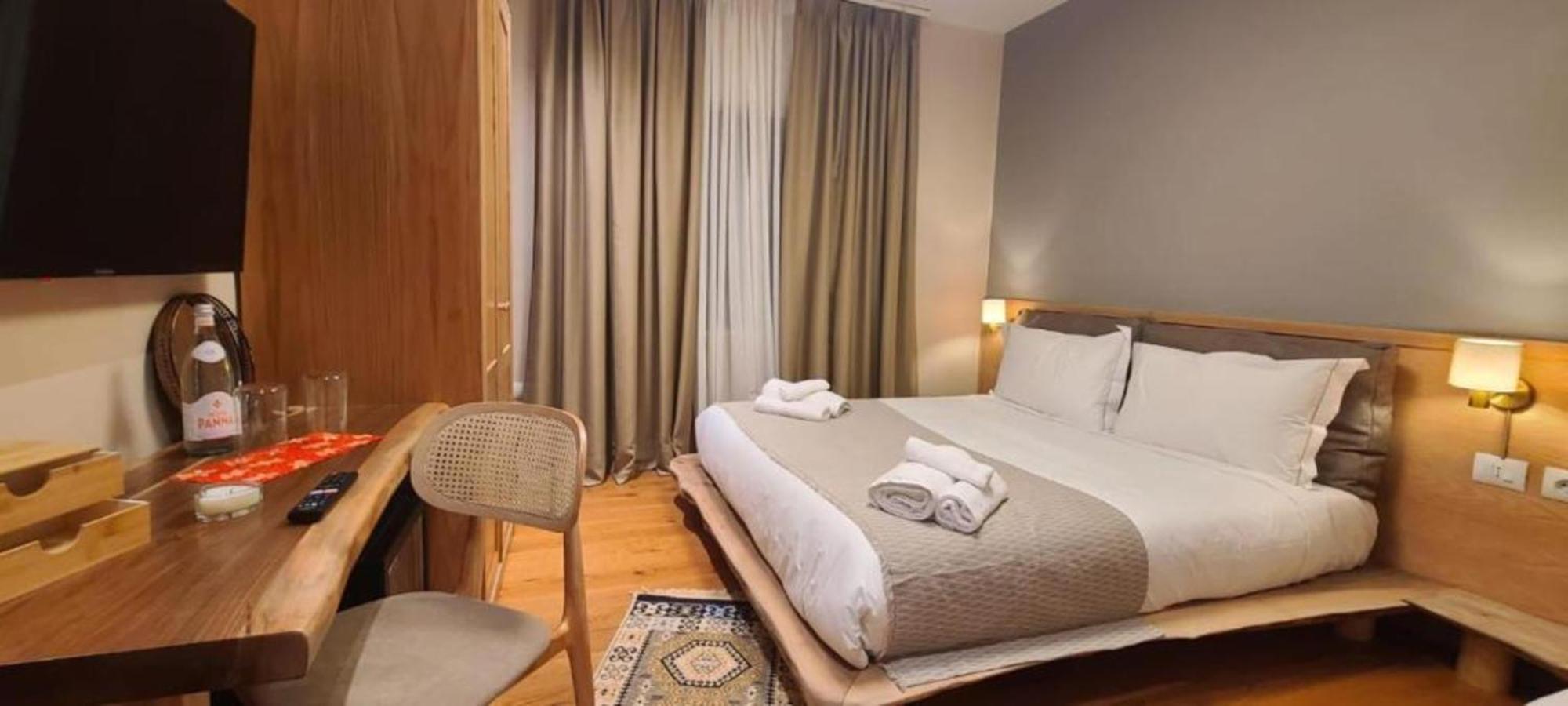 Velar Hotel Boutique Korce Exterior photo