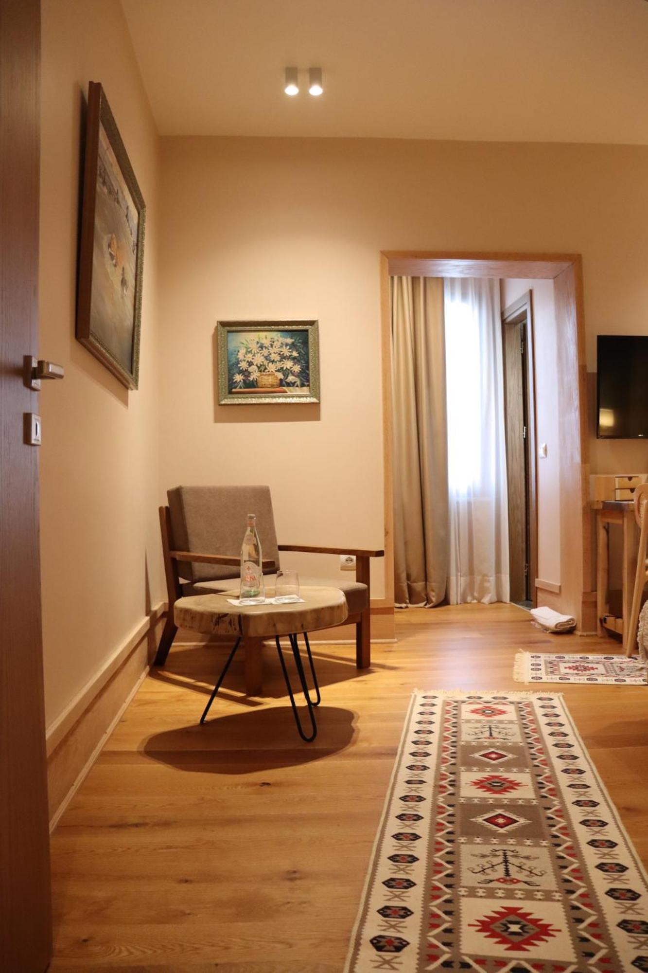 Velar Hotel Boutique Korce Room photo